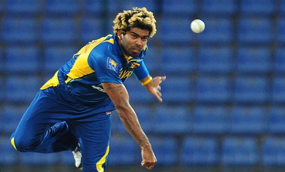 lasith-malinga-player-of-the-match-for-his-economical-bowling-spell
